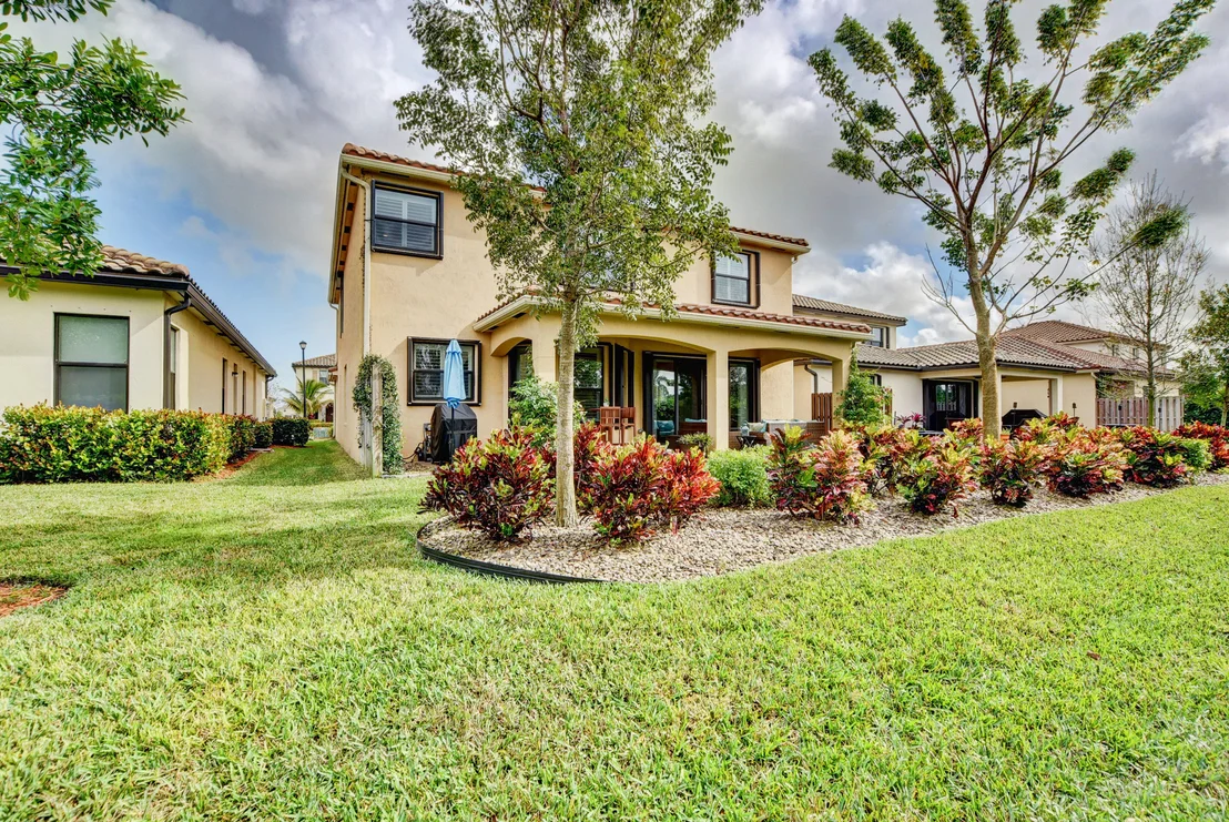 Photo of 4599 Willow Basin Way