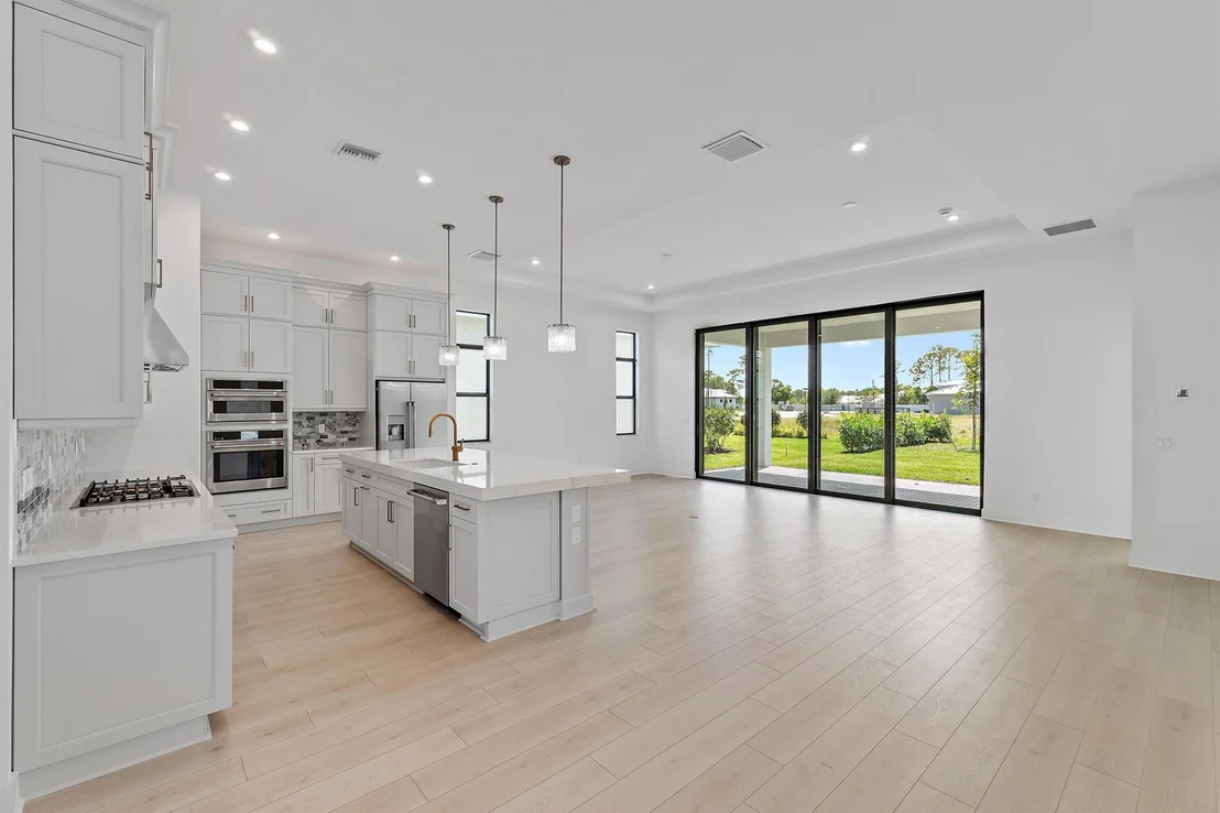 Photo of 7050 SE Haven Lane