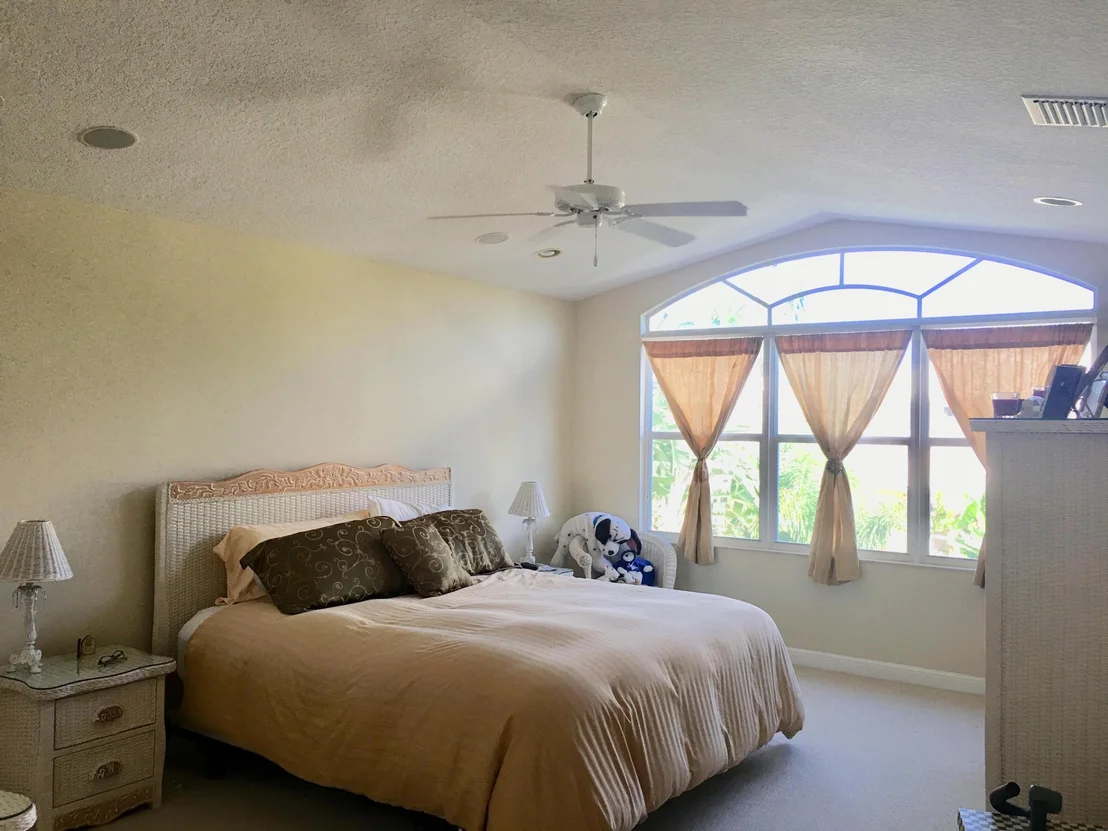 Photo of 1617 W Classical Boulevard