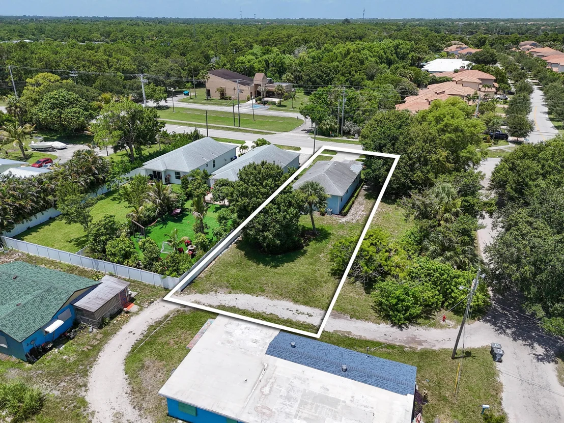 Photo of 18066 Limestone Creek Road