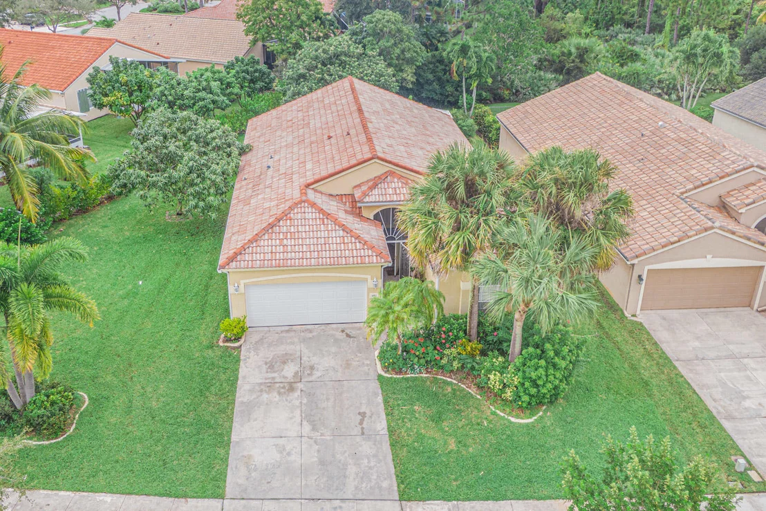 Photo of 6980 SE Twin Oaks Circle