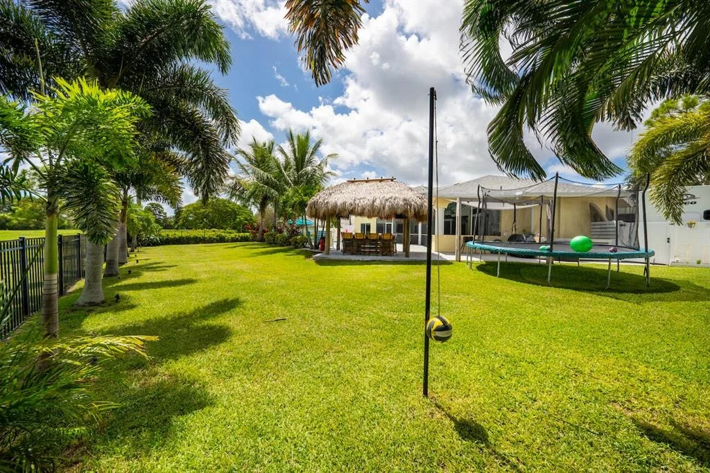 Photo of 4315 Caryota Drive