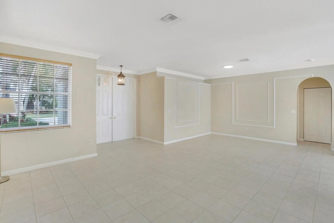 Photo of 9020 Alexandra Circle