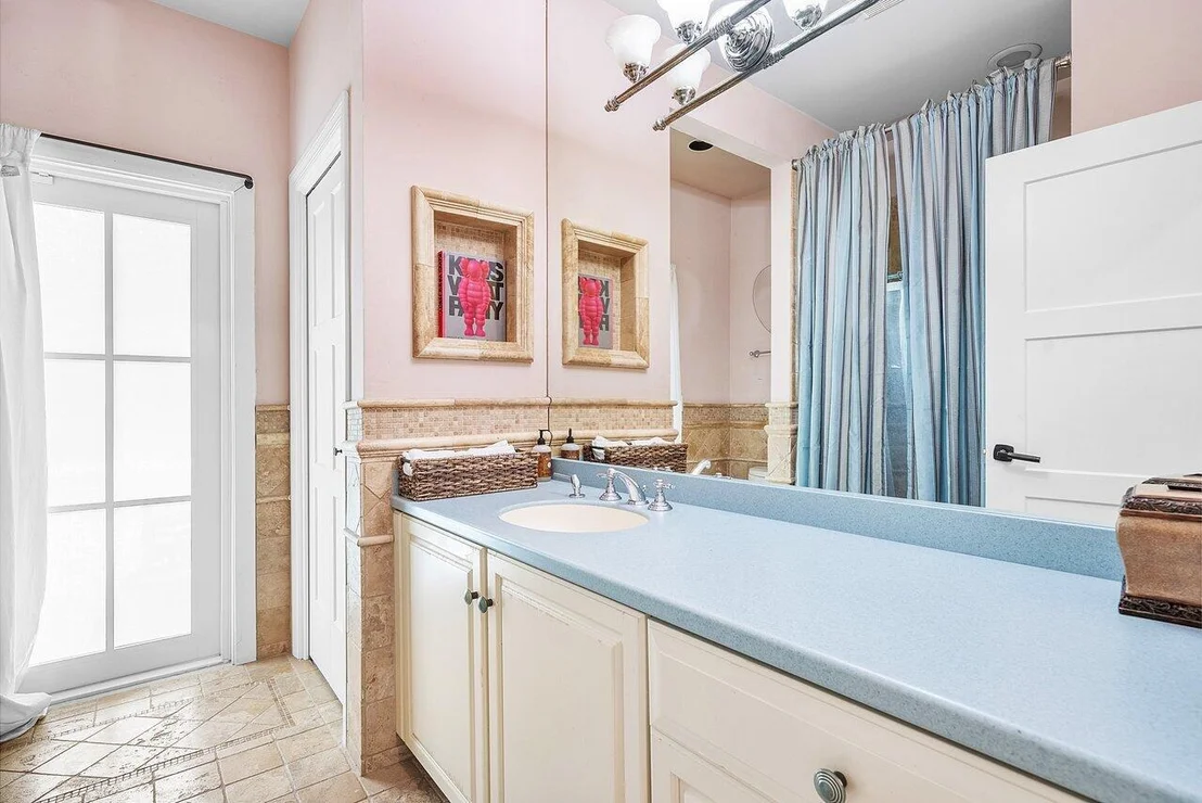 Photo of 3010 Hampton Circle