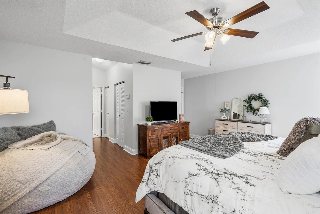Photo of 5512 Descartes Circle