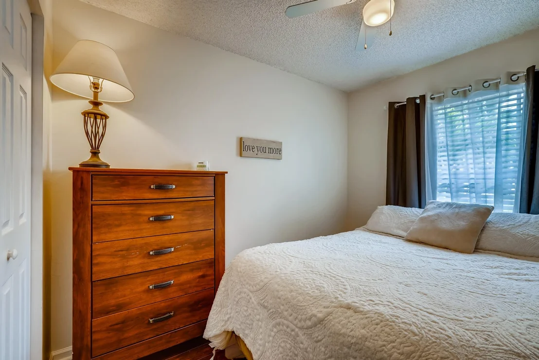 Photo of 3387 Commodore Court