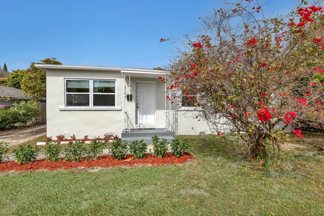 Photo of 247 Silver Beach Road