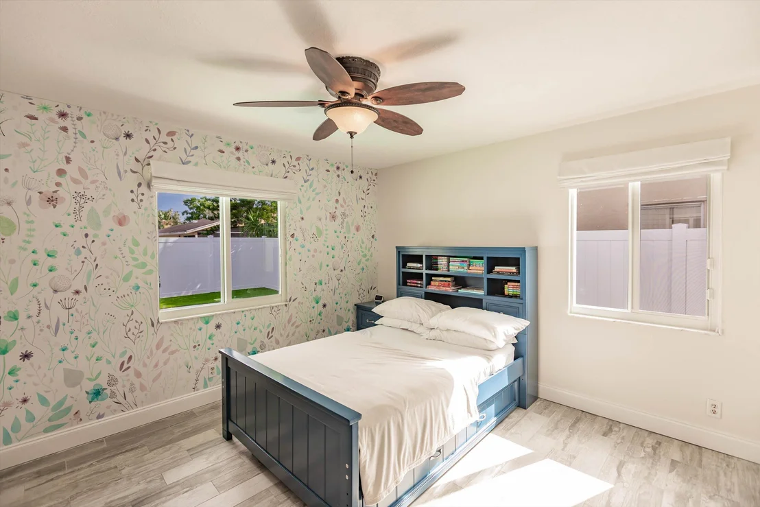 Photo of 6319 Garrett Street