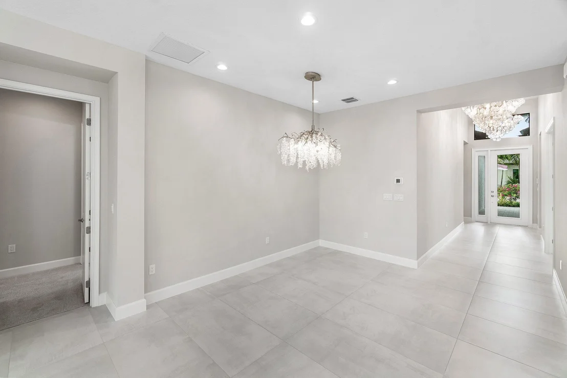 Photo of 9123 Red Robin Lane