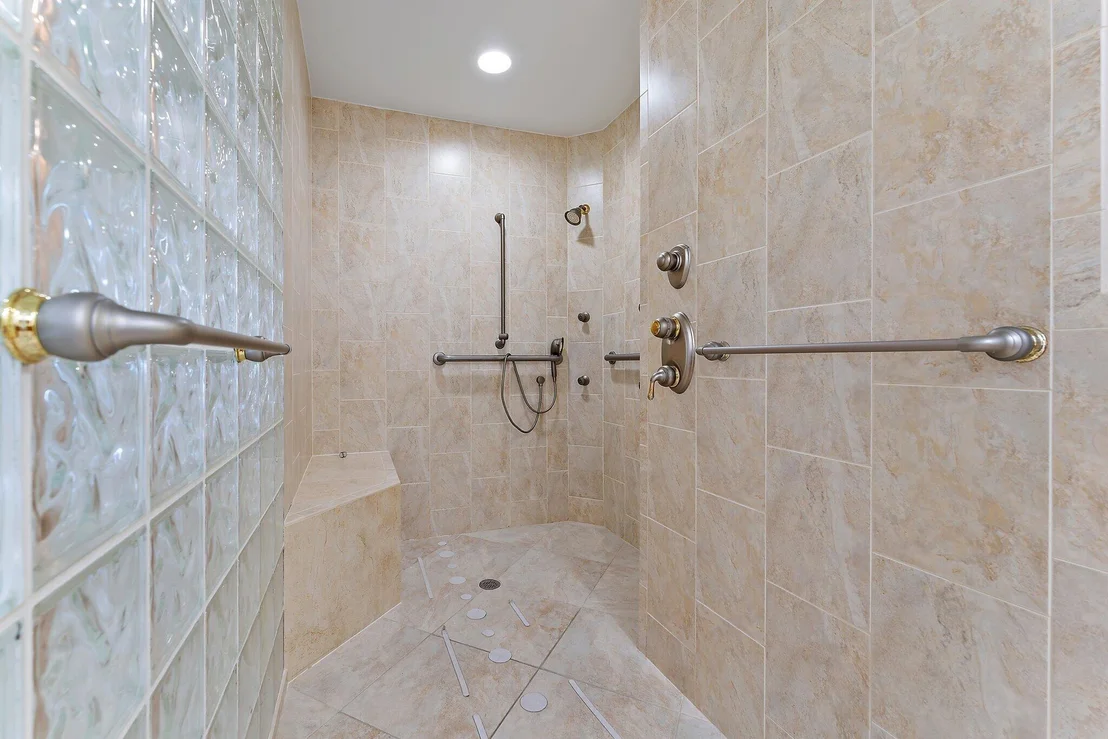 Photo of 209 Fairway W