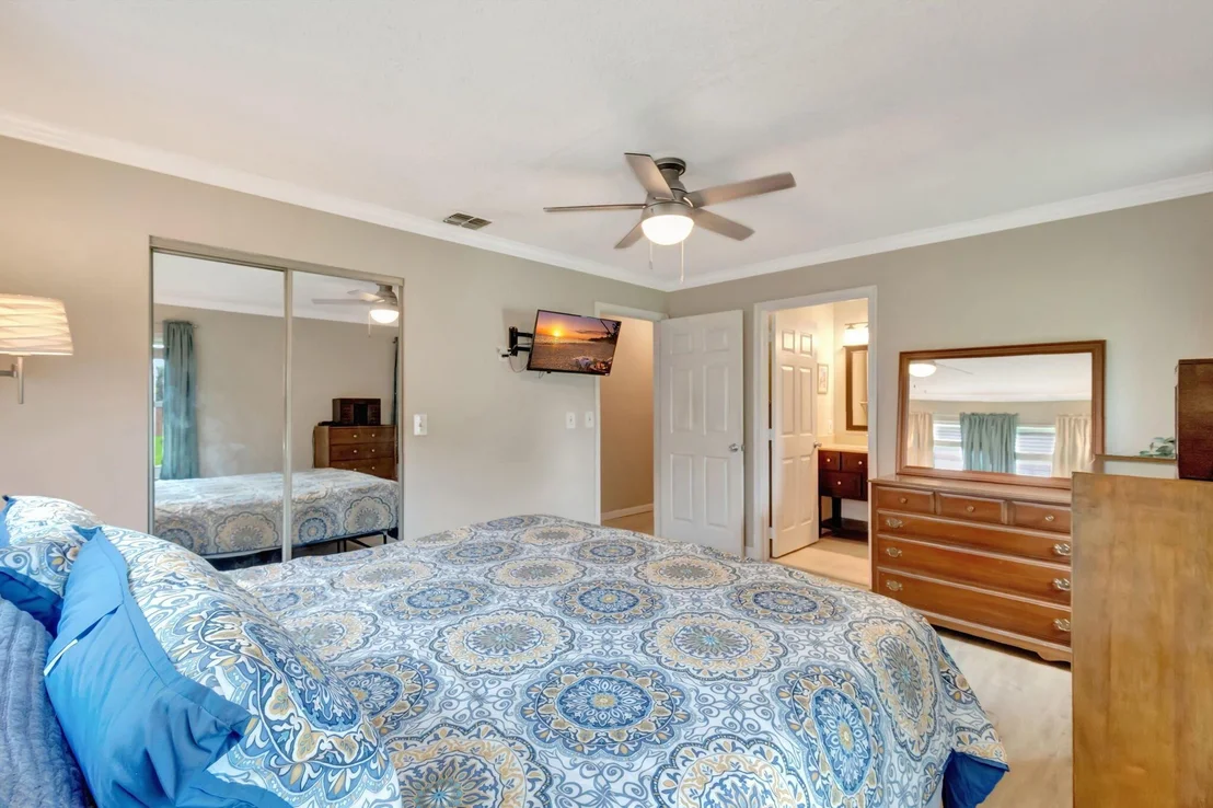 Photo of 50 Cedar Circle
