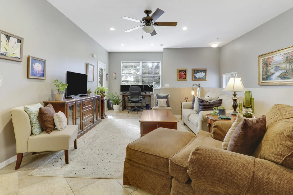 Photo of Unit H at 110 Lighthouse Circle