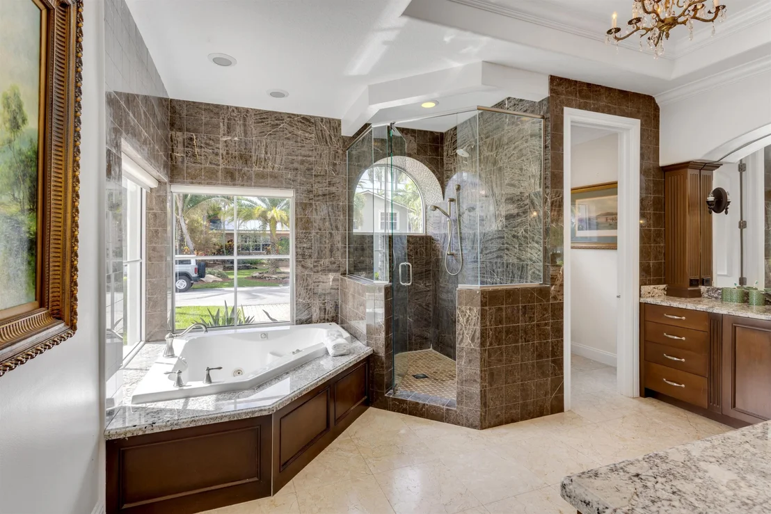Photo of 917 Iris Drive
