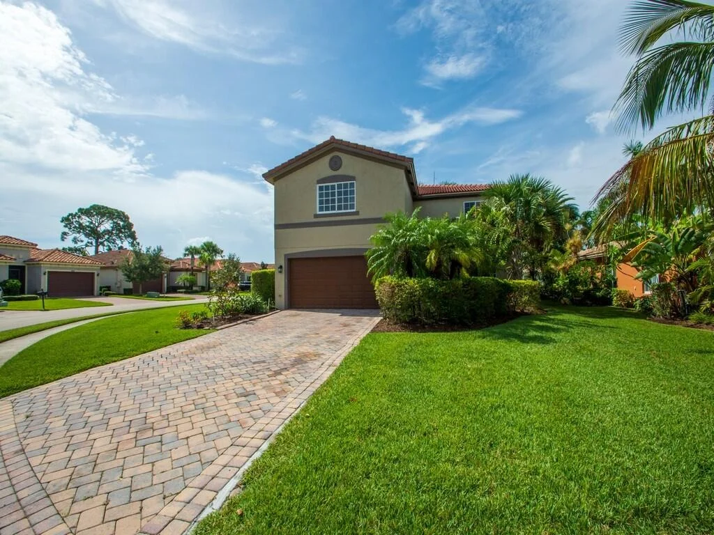 Photo of 4131 56th Lane