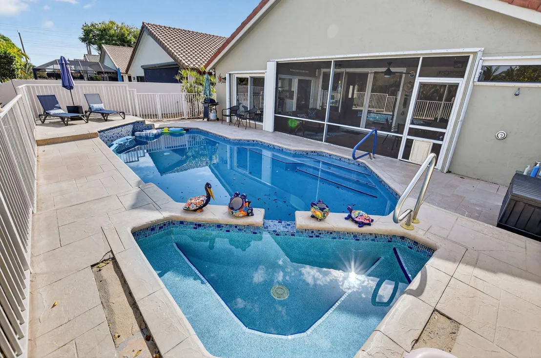 Photo of 11270 Clover Leaf Circle