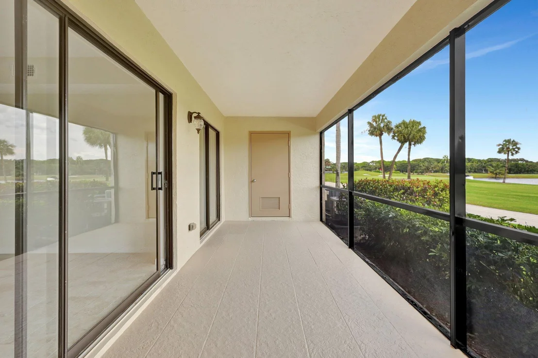 Photo of Unit C at 801 Pinecrest Circle