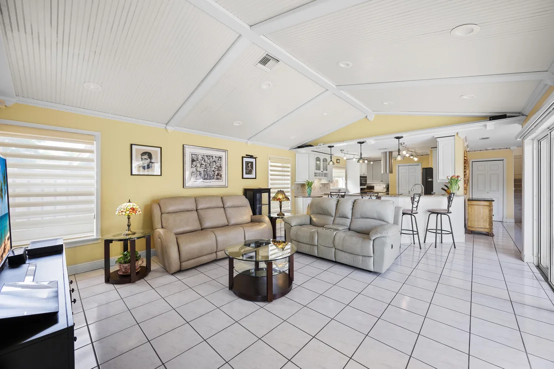 Photo of 5597 Descartes Circle