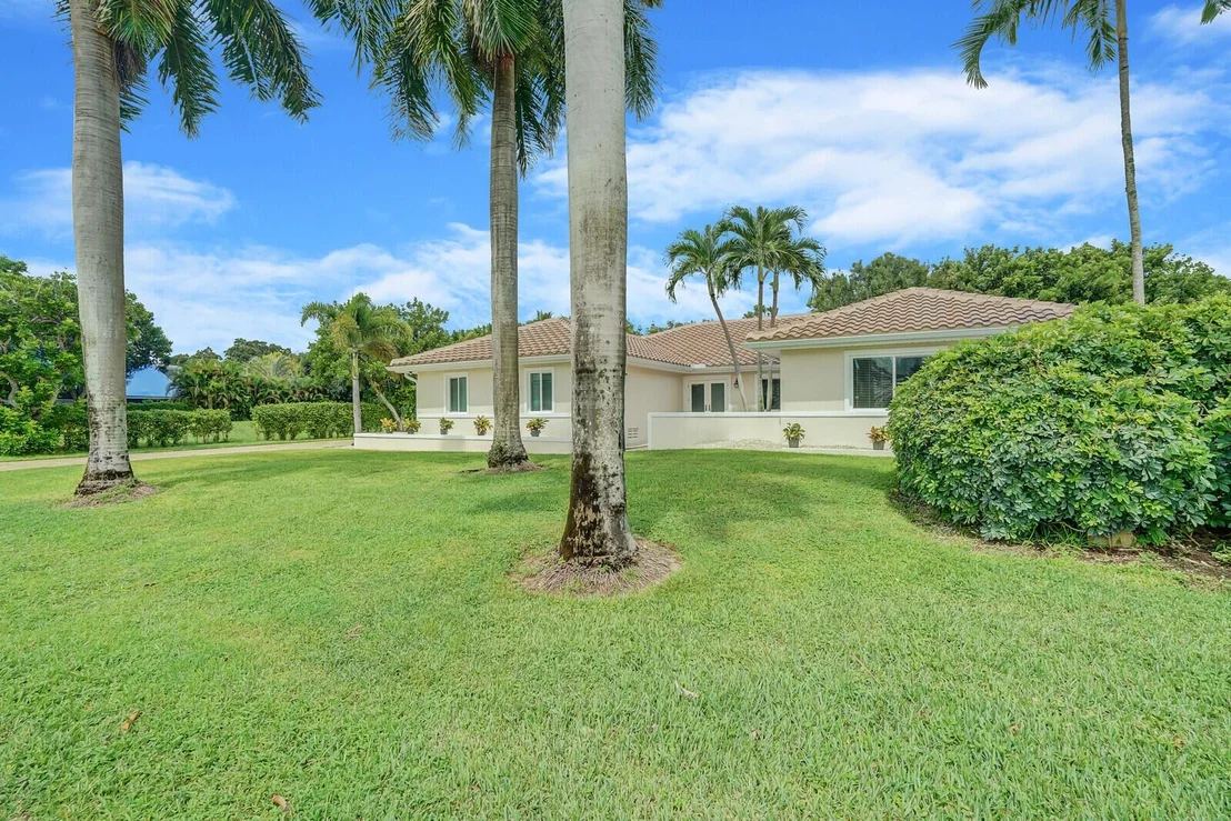 Photo of 4215 Gleneagles Drive