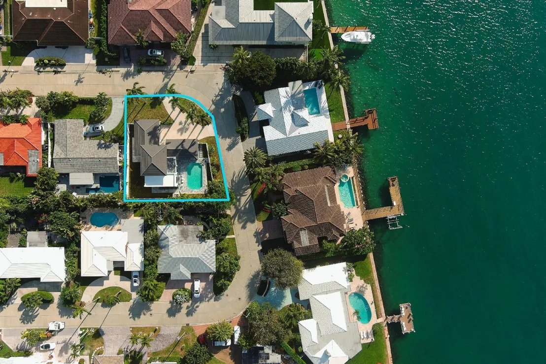 Photo of 1010 Singer Drive