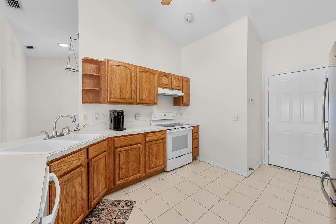 Photo of 831 SE 25th Street