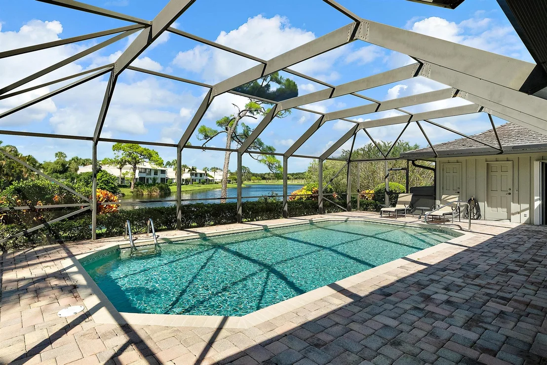 Photo of 5601 SE Winged Foot Drive