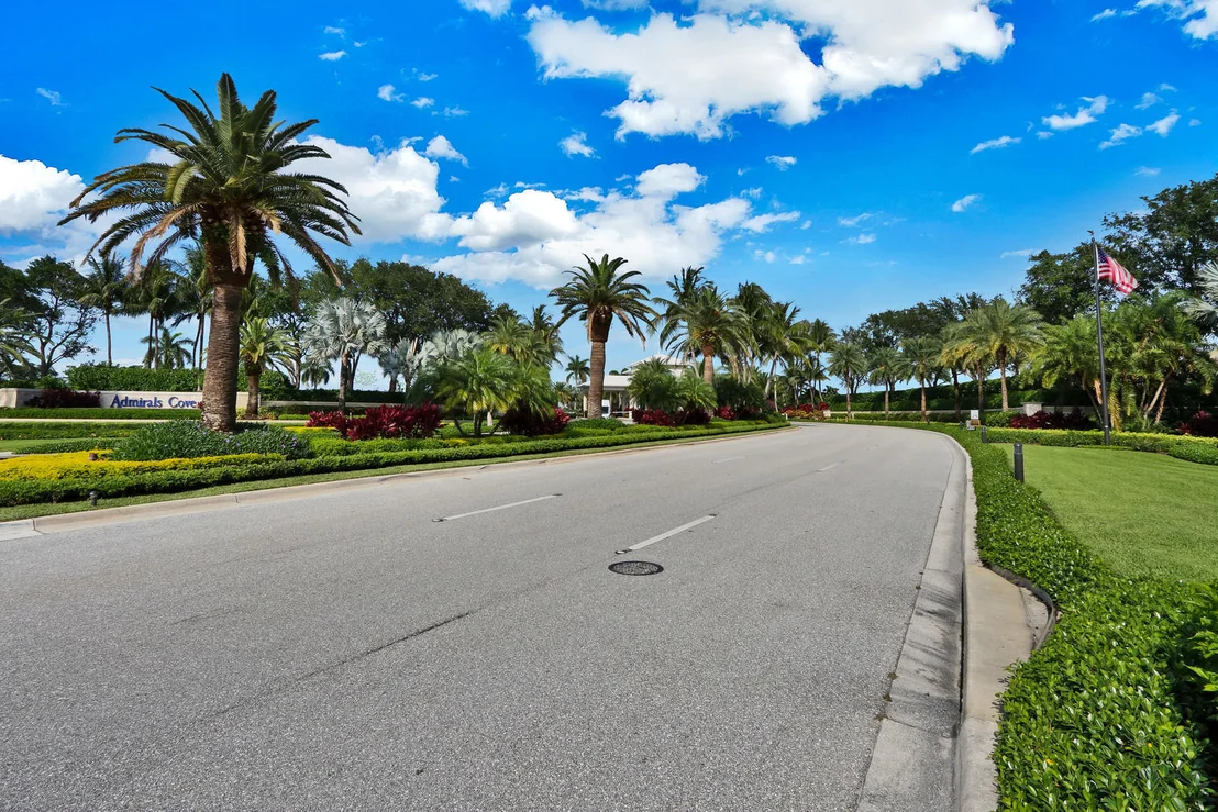 Photo of 601 Captains Way