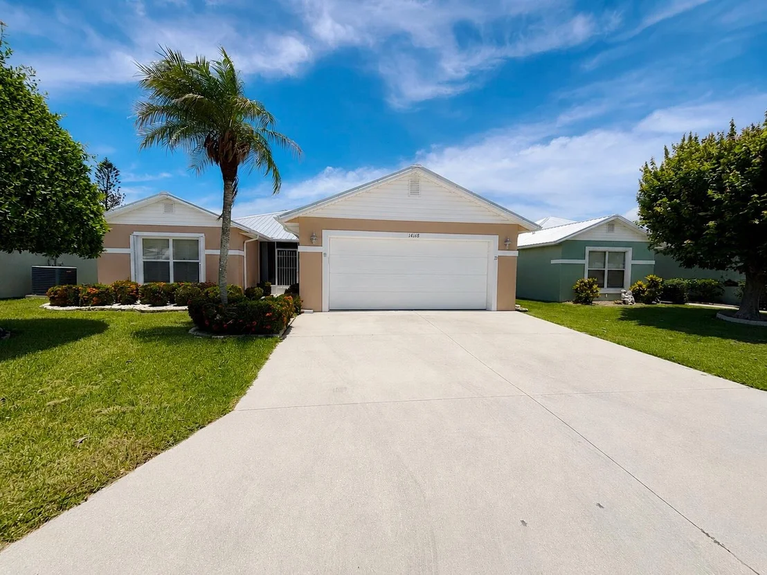 Photo of 14168 Cisne Circle