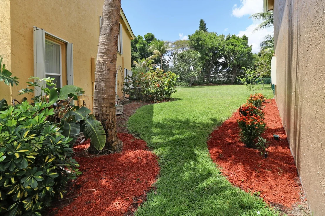 Photo of 1160 Rialto Drive