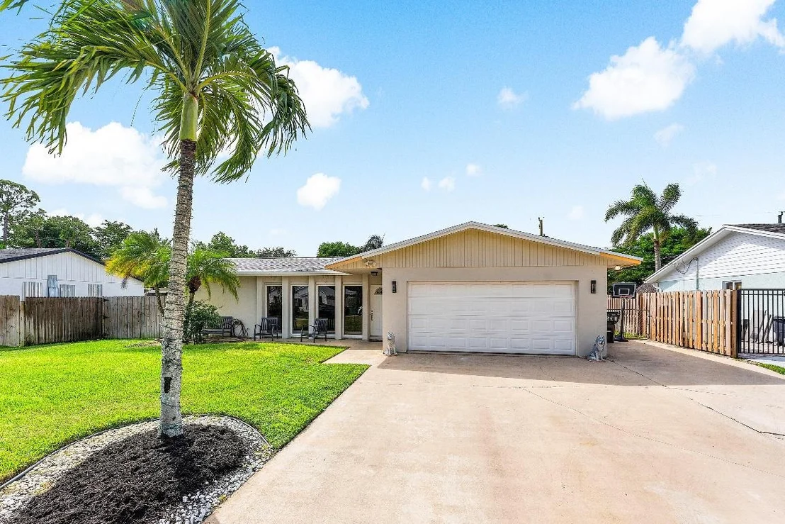 Photo of 7536 Cocoanut Drive