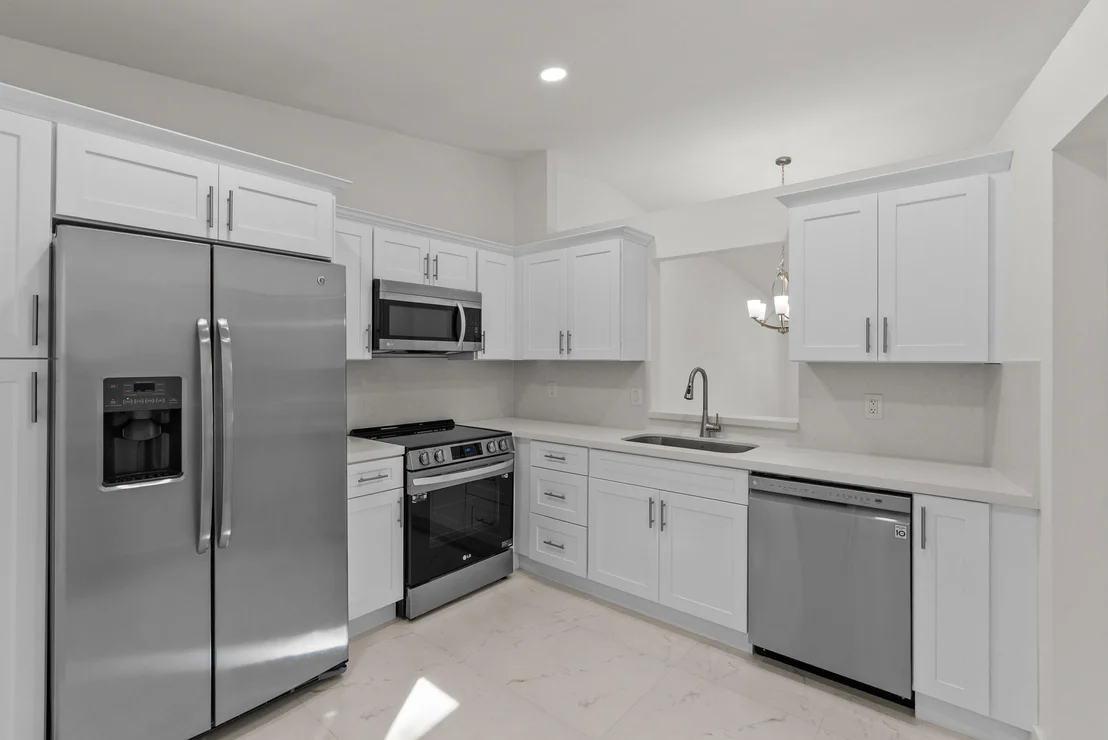 Photo of 8273 Springtree Road
