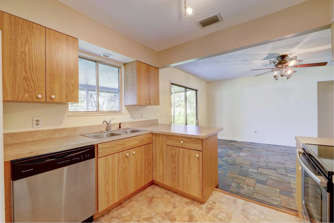 Photo of 6015 Spruce Drive