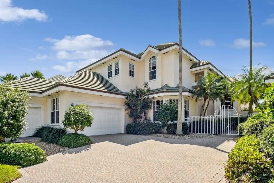 Photo of 2866 SE Dune Drive