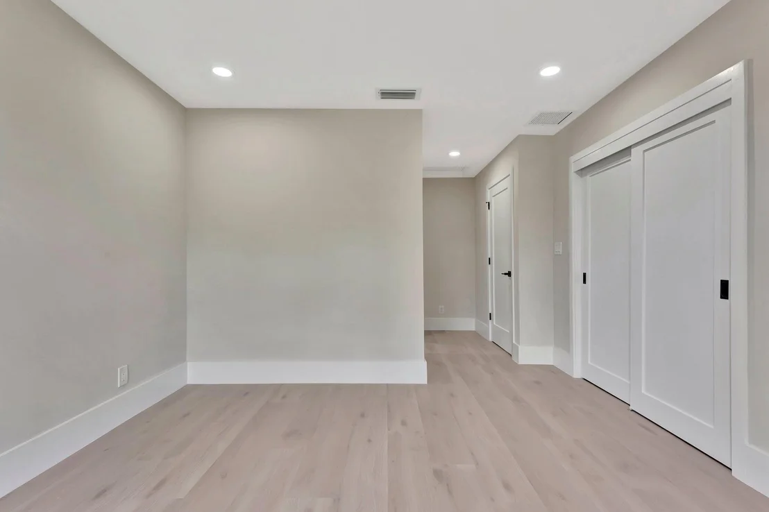 Photo of 5011 Pineview Circle