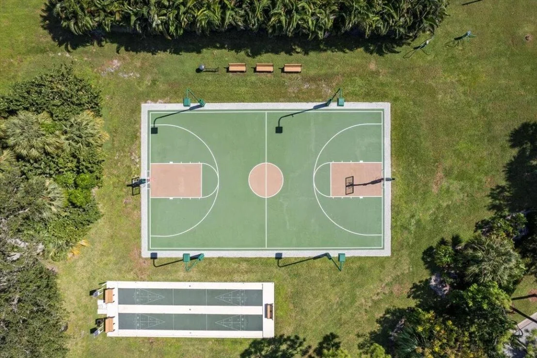 Photo of 180 Egret Circle