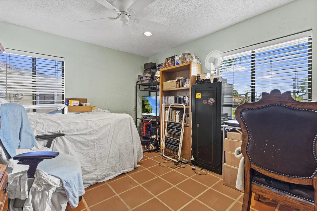 Photo of 21665 Sutters Lane