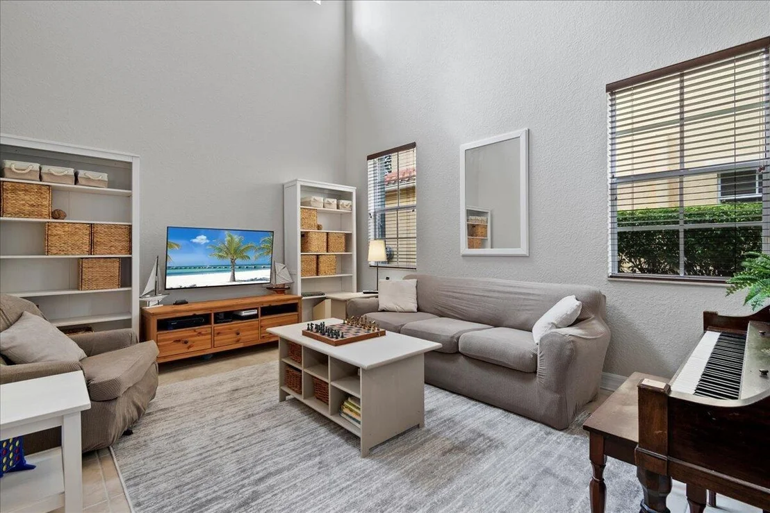 Photo of 3386 Vanderbilt Drive