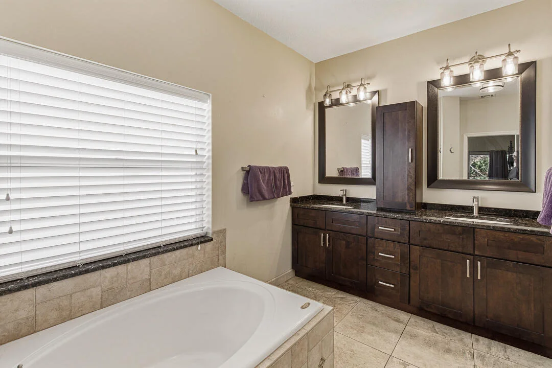 Photo of 7213 SE Magellan Lane