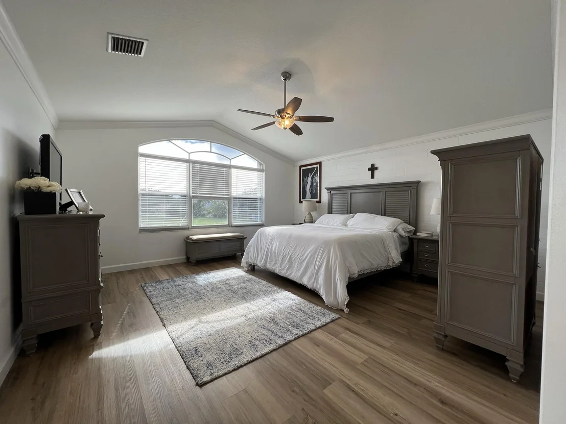 Photo of 4800 N Classical Boulevard