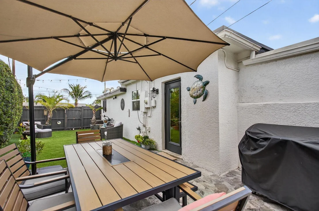 Photo of 1713 W River Drive