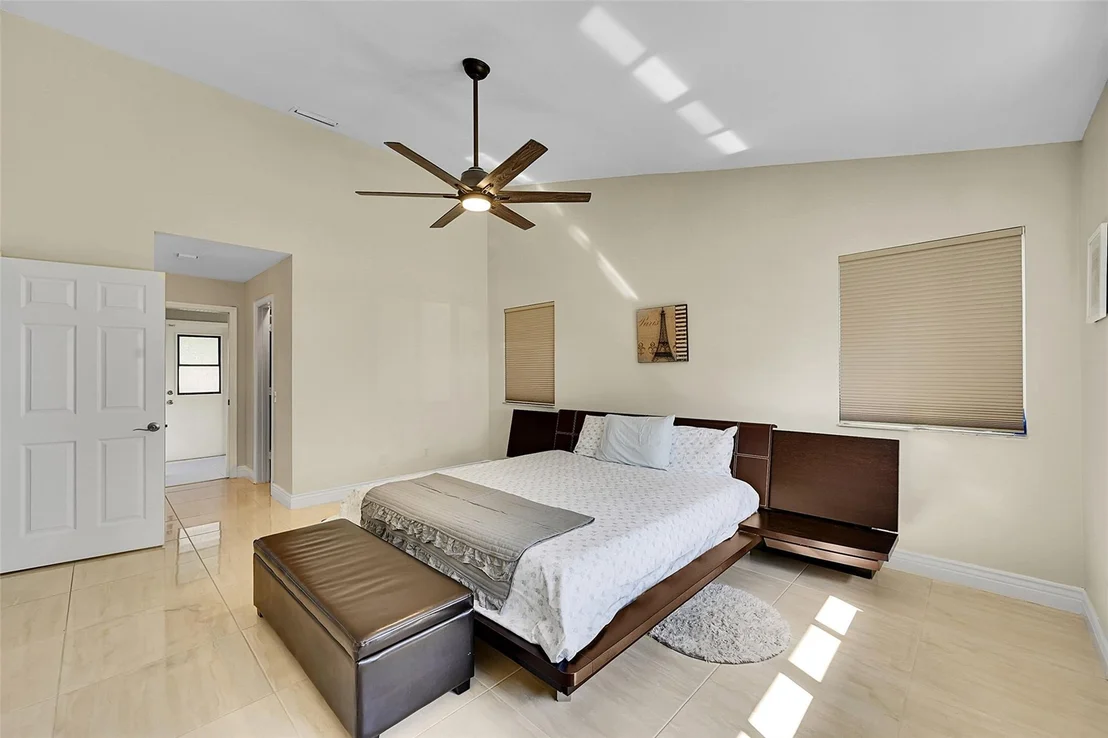 Photo of 62 W Palm Drive