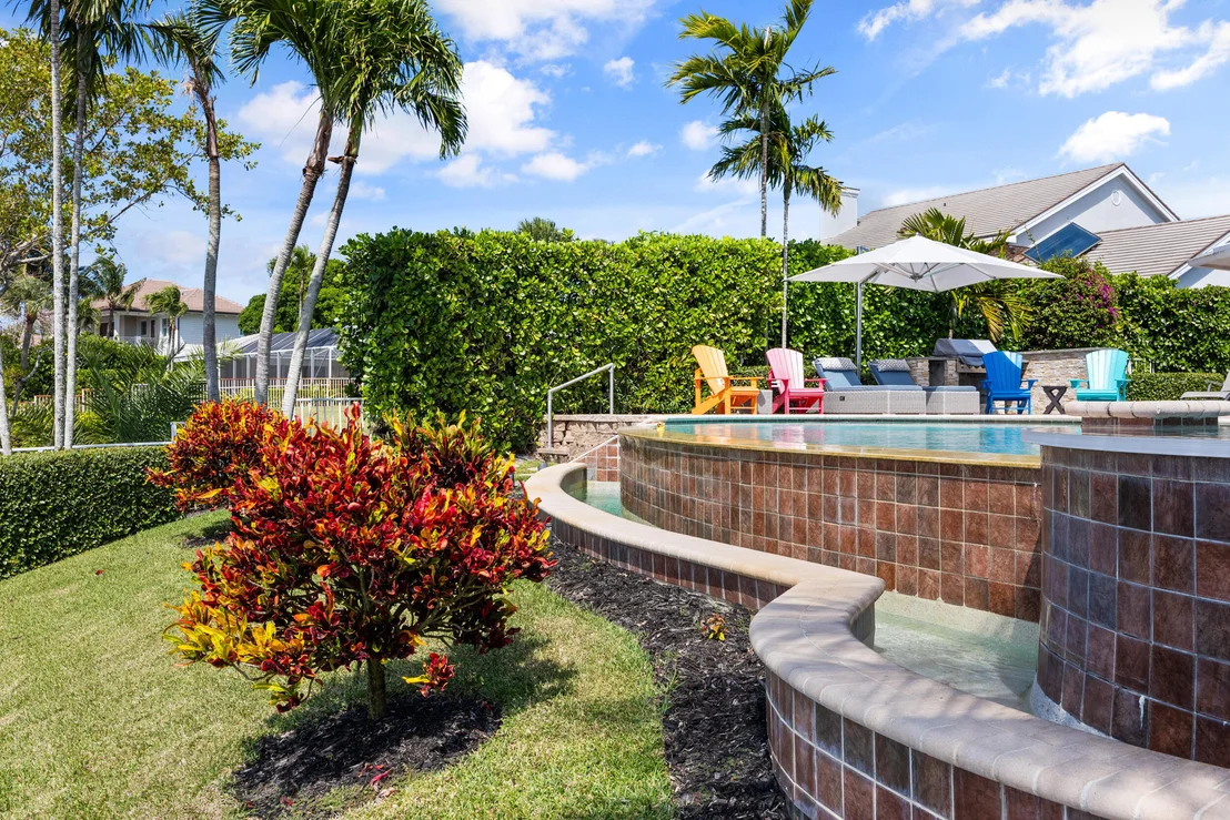Photo of 163 River Drive