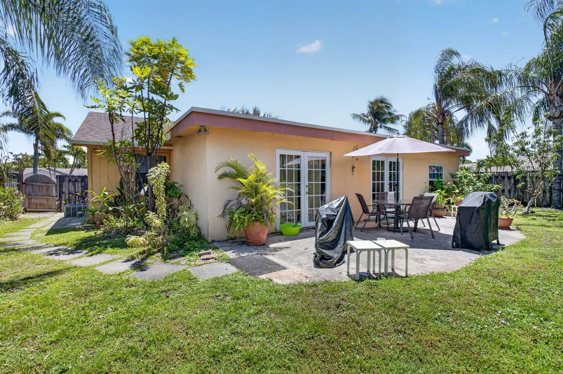 Photo of 9389 Longmeadow Circle