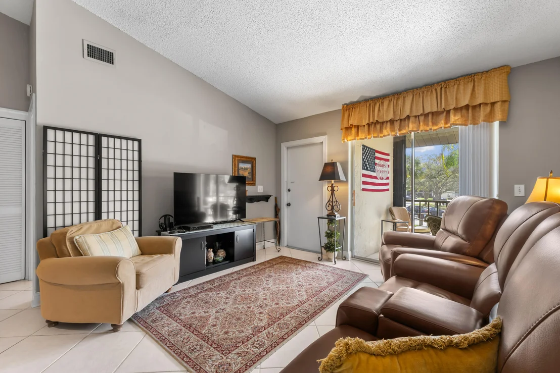 Photo of Unit E at 6426 Chasewood Drive