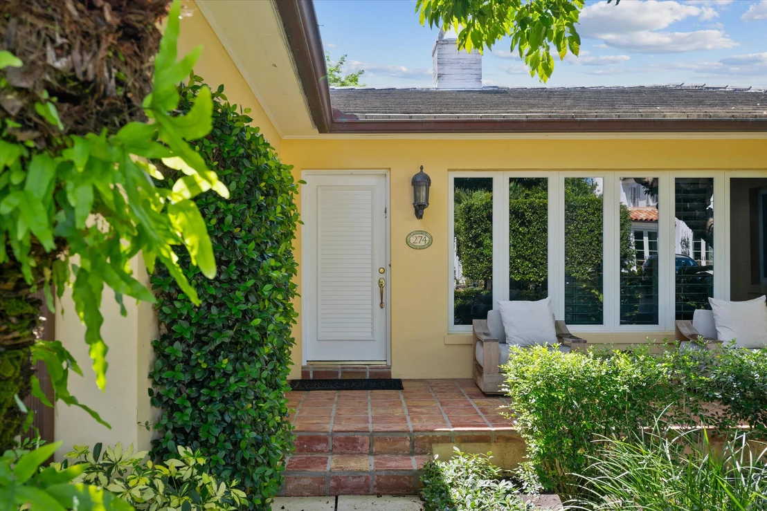 Photo of 274 Monterey Road
