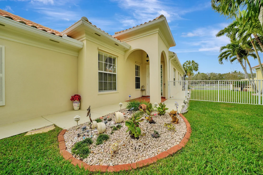 Photo of 4646 Hammock Circle