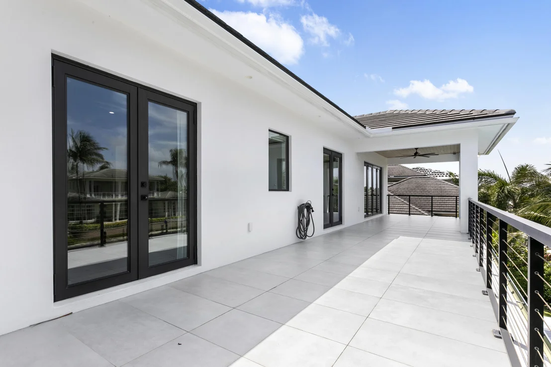 Photo of 619 Riverside Road