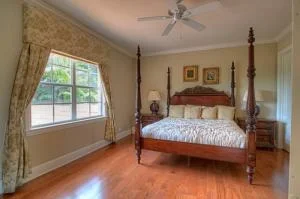 Photo of 12006 Edgewater Drive