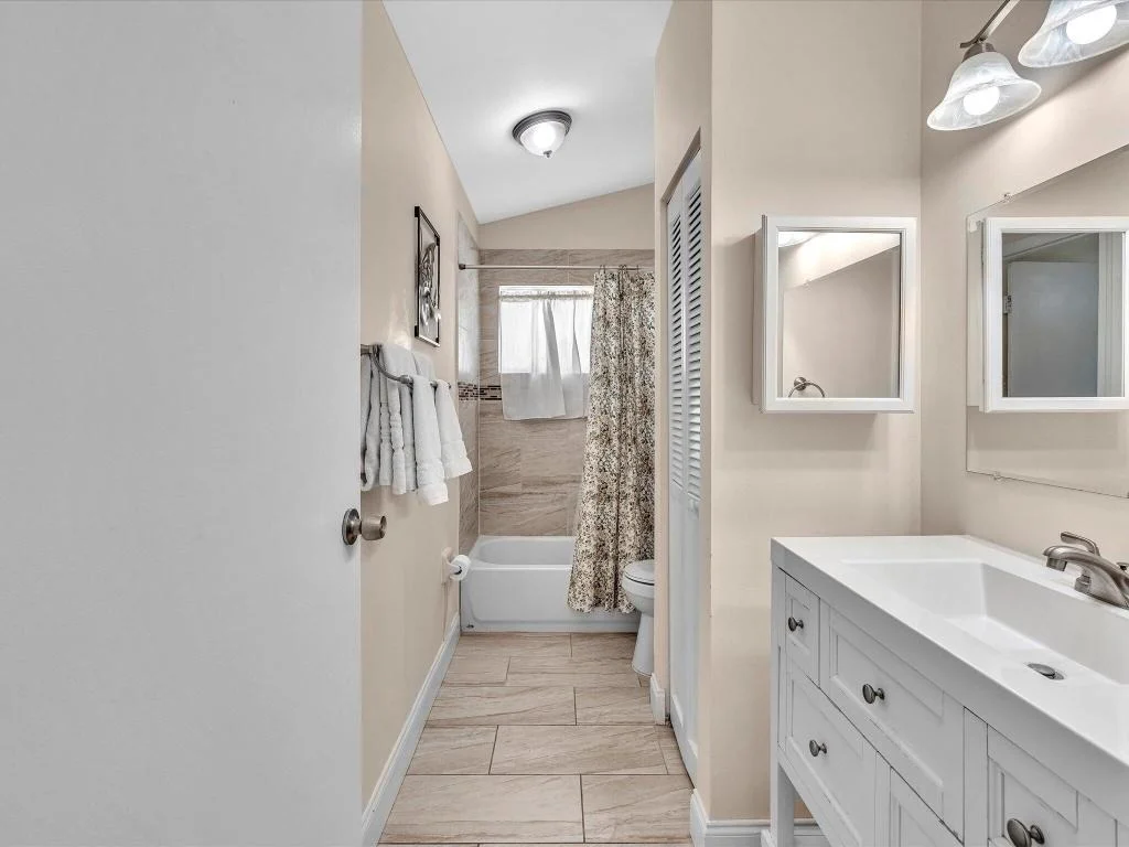 Photo of 6435 Indian Wells Boulevard