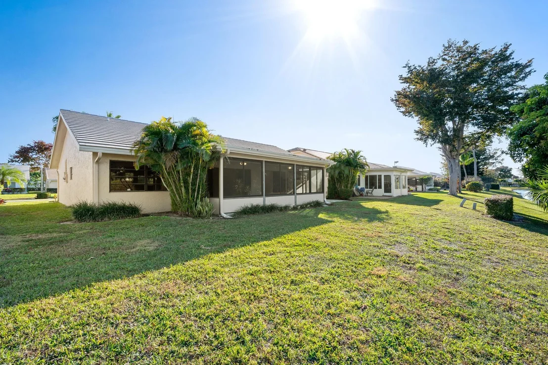 Photo of 6053 Petaluma Drive