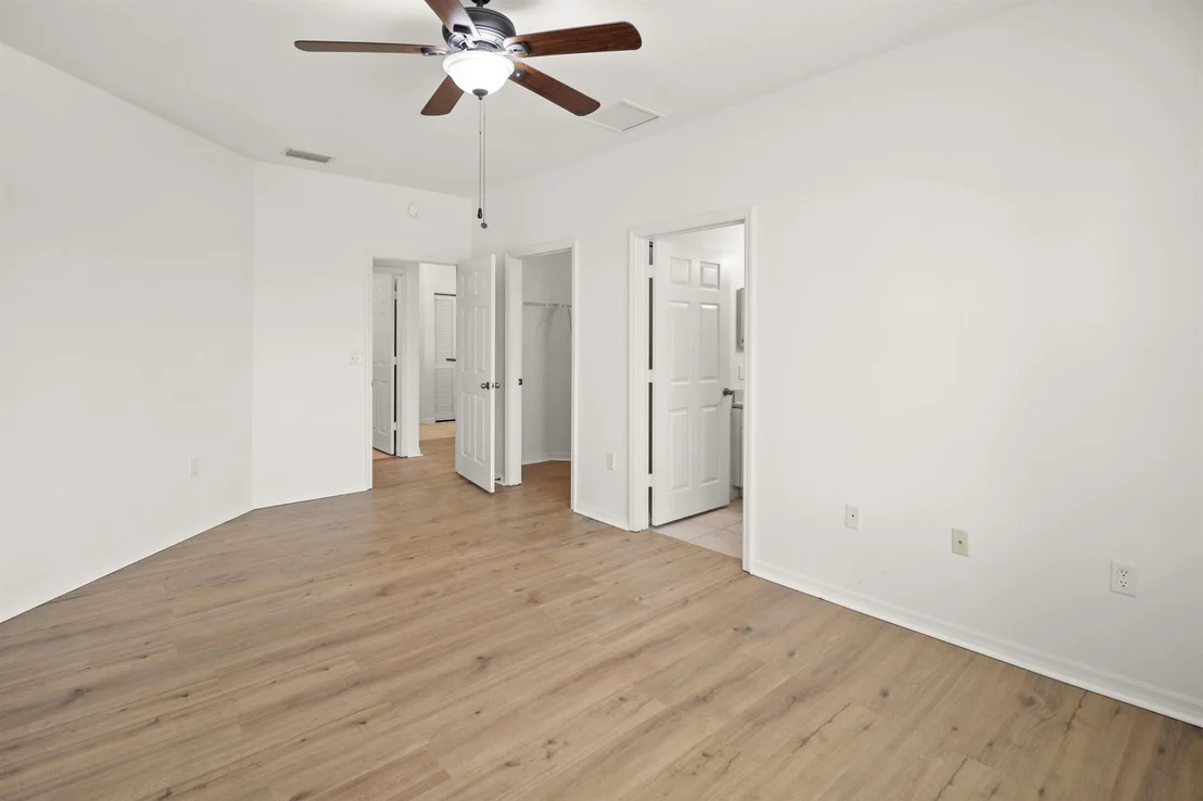Photo of 272 SE Kitching Circle